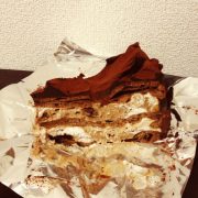 包装をとったら現れたケーキ